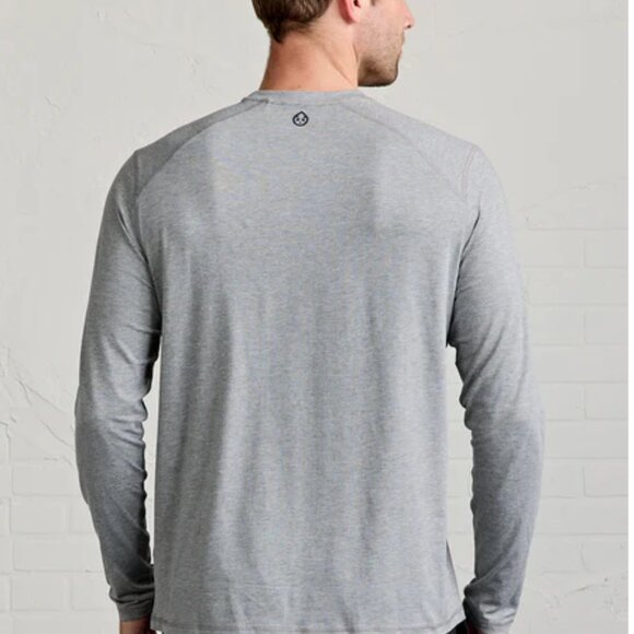 Tasc Carrollton Long Sleeve Fitness Shirt Heather Gray - Picture 2 of 4